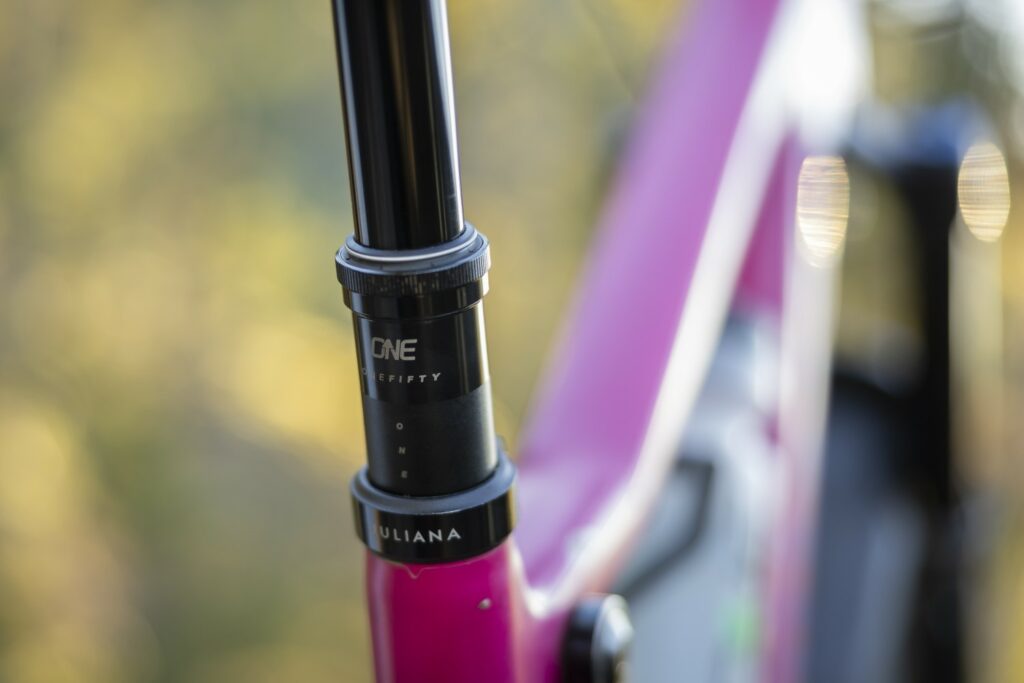 OneUp-Dropper-Seatpost-V3