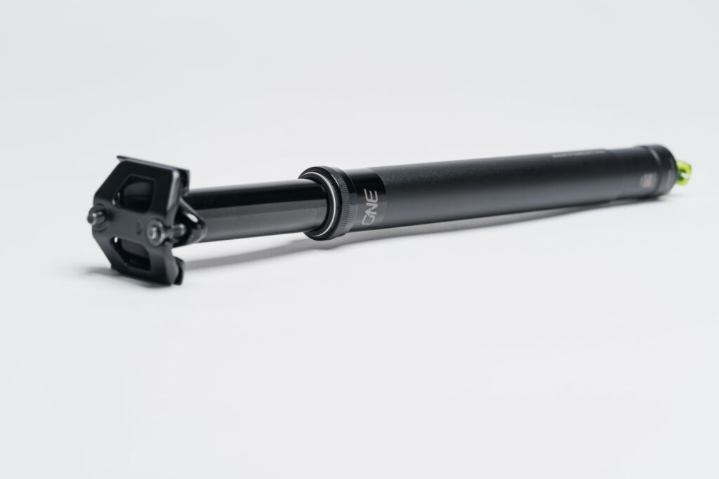 OneUp-Dropper-Seatpost-V3