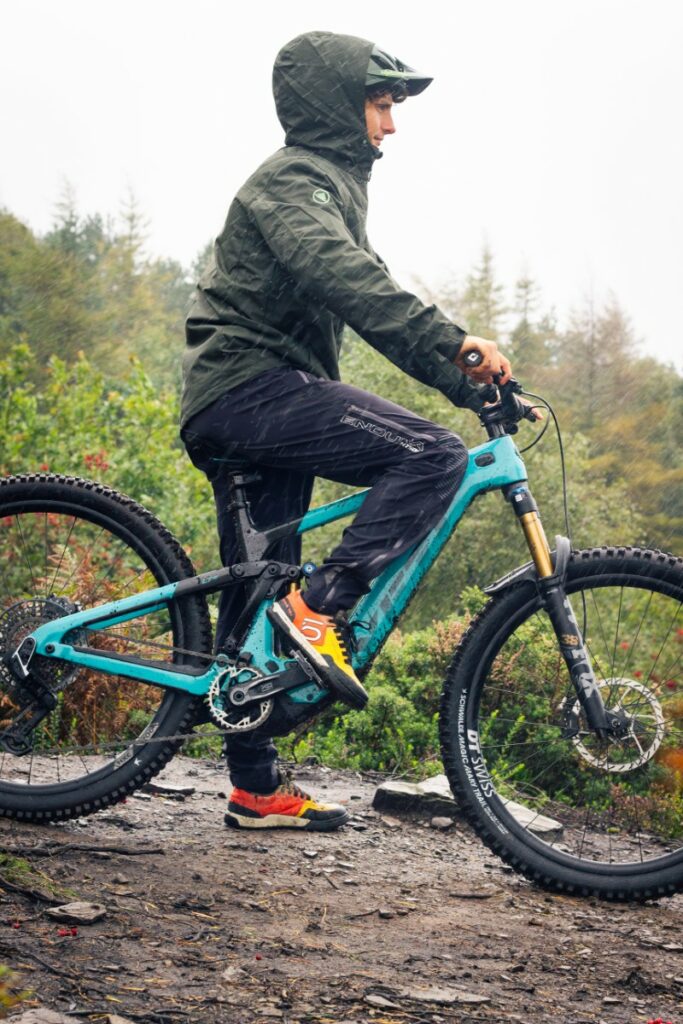 Endura Hummvee Waterproof Hooded Jacket