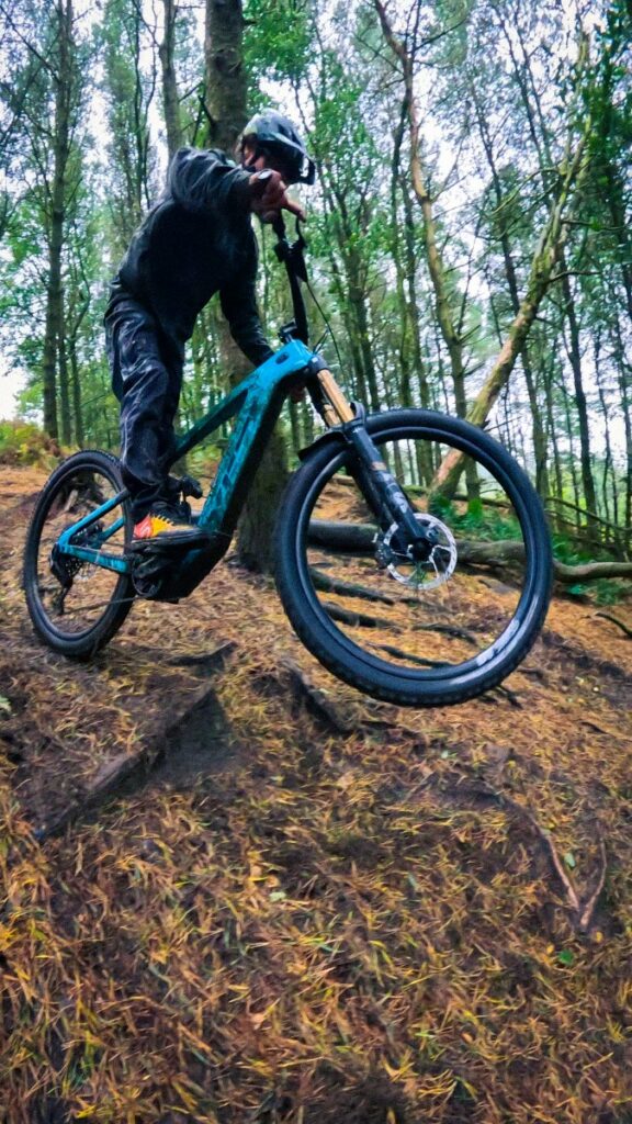 Endura Hummvee Waterproof Hooded Jacket