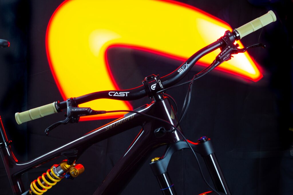 cast handlebar