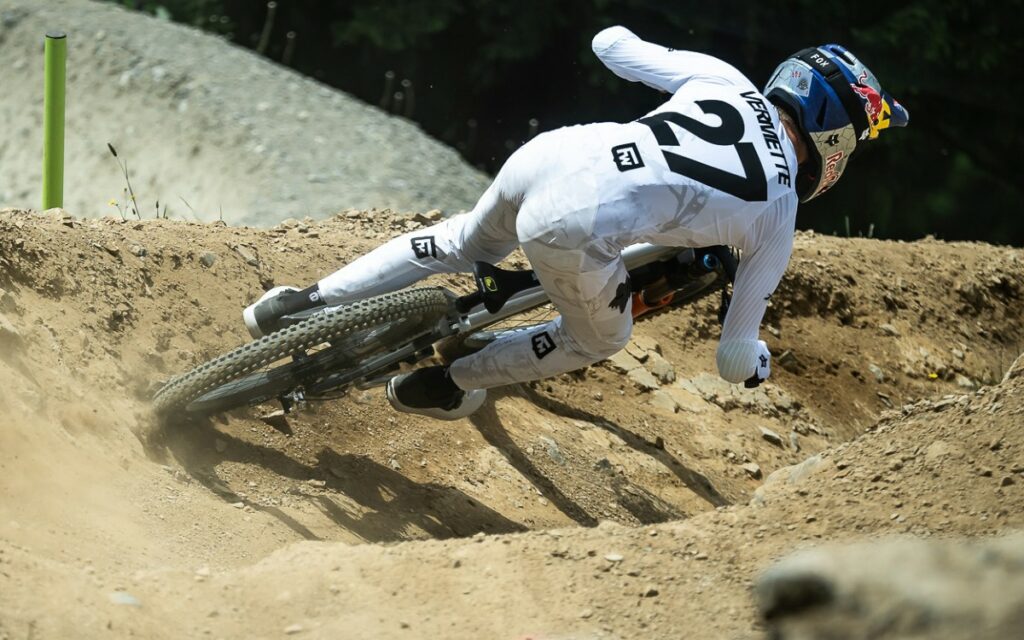 Burgtec Cloud DH Saddle