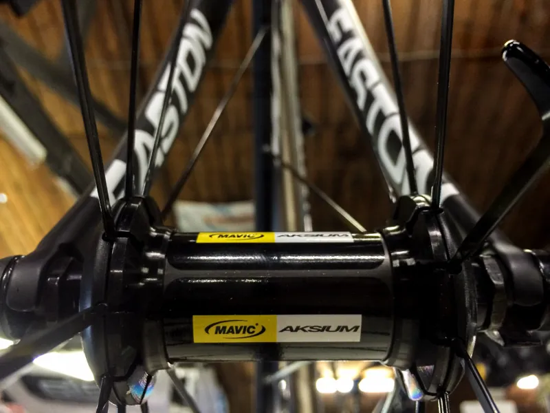 Van Nicholas Ventus LTD 105 11 Speed Road Bike 2015 Titanium/Black-4