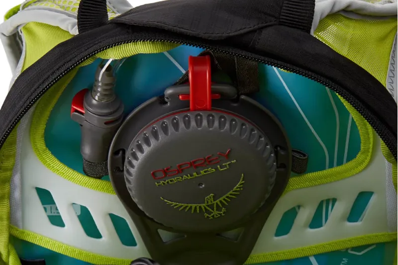 Osprey Rev 6 Hydration Pack Flash Green-2
