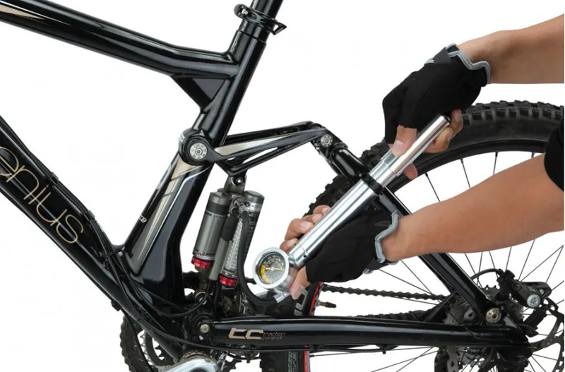 Topeak Shock N Roll Pump-2