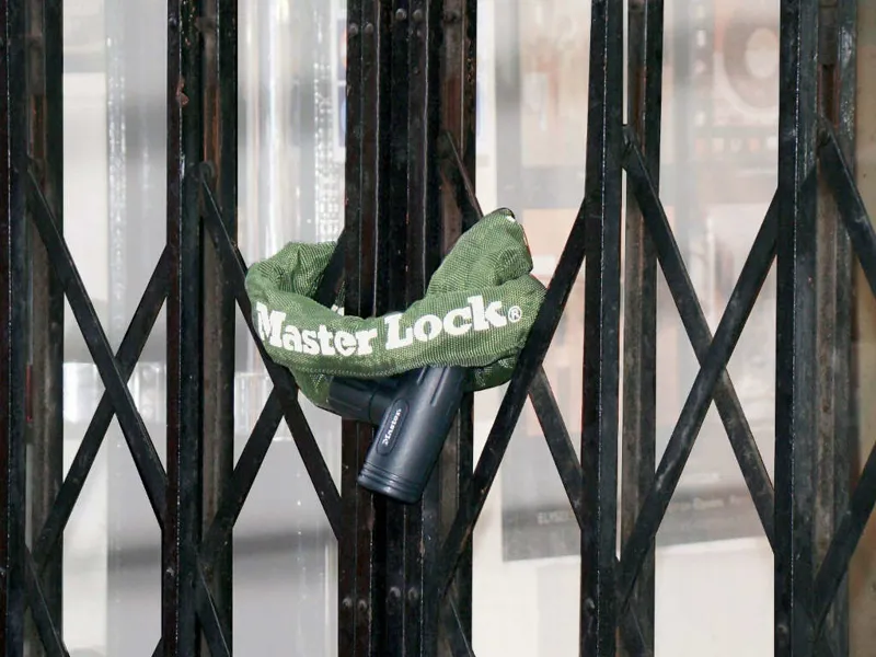 Master Lock Chain with Nylon Sleeve Integrated Key Lock 1500x8mm-1