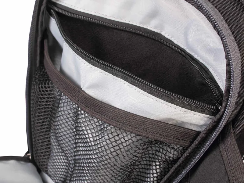 Endura Backpack 25L with LED Black-6