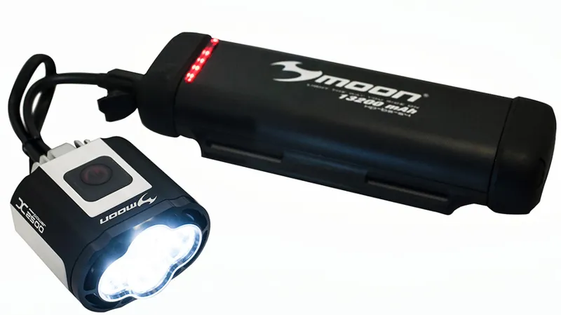 Moon X Power 1800 Front Light Black