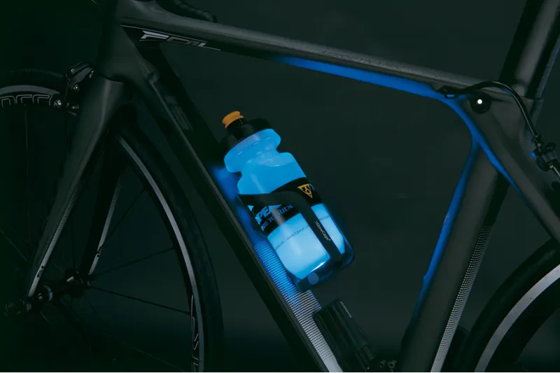 Topeak iGlow Bottle Cage with Bottle-4