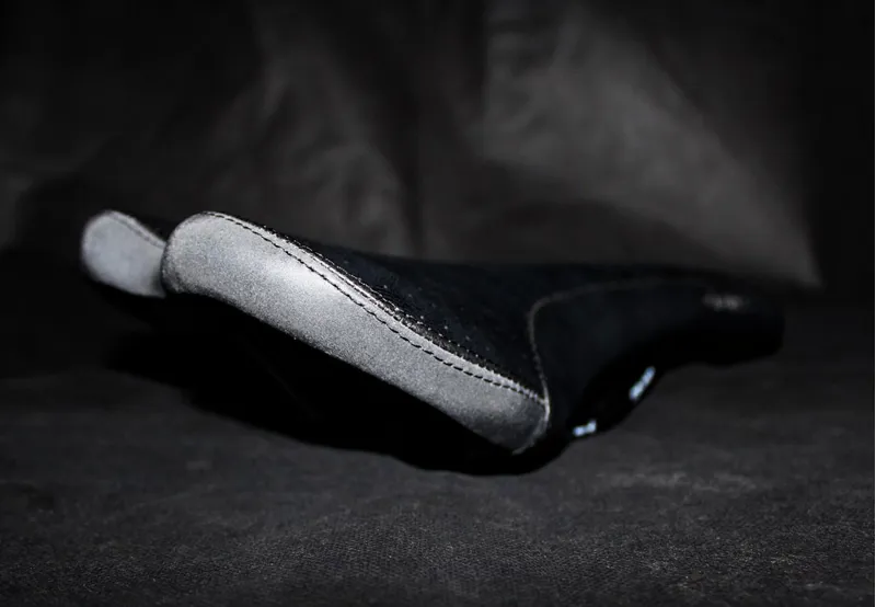 Charge Spoon Stealth Reflect Saddle Ltd Edition Black-5