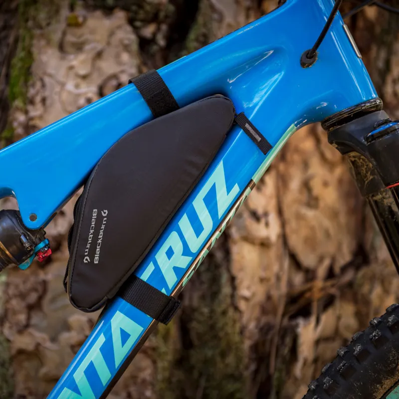 Blackburn OUTPOST Corner FrameBag Black-4