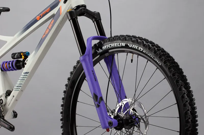 Orange Switch 6 Factory UK Team Mountain Bike 2022 Smoke White/Purple-6