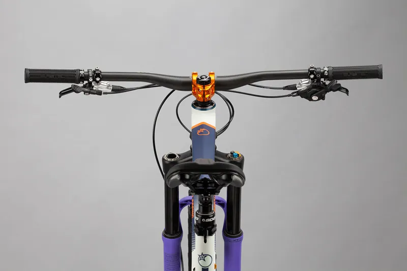 Orange Switch 6 Factory UK Team Mountain Bike 2022 Smoke White/Purple-3