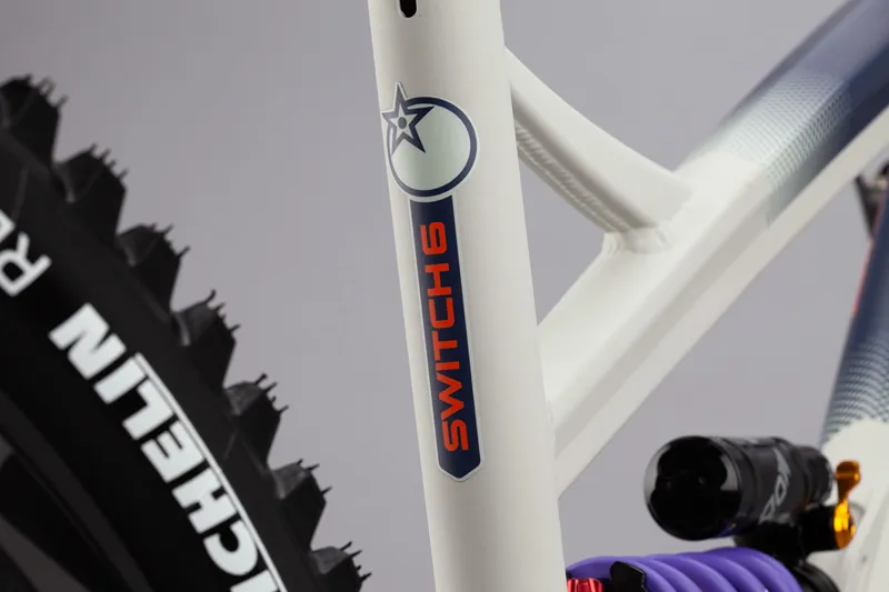 Orange Switch 6 Factory UK Team Mountain Bike 2022 Smoke White/Purple-5