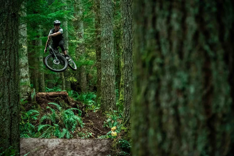 Transition Scout NX Carbon 27.5 Mountain Bike 2020 Olive Green-3