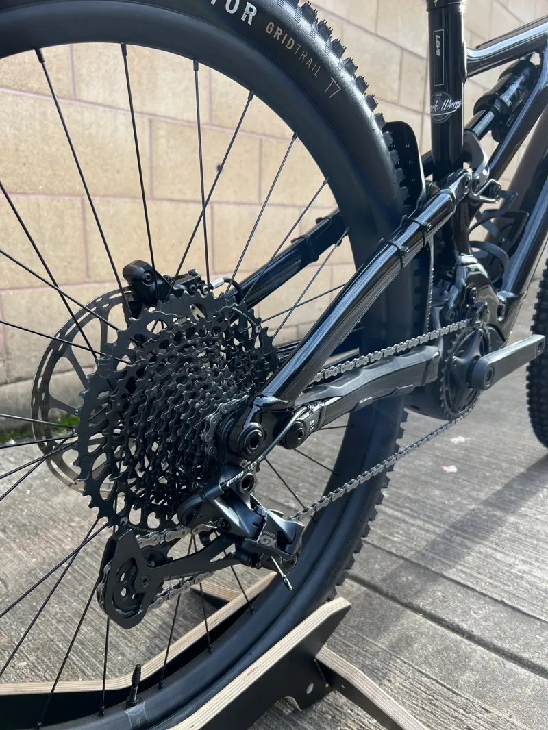 2nd Hand Specialized Levo Comp S5 Electric Bike 2022 Black/Dove Grey/Black-8