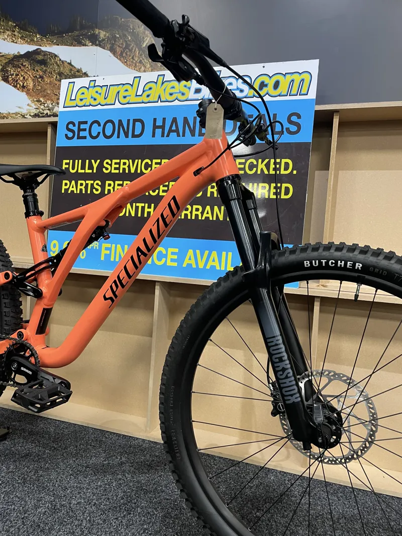 2nd Hand 22 Specialized Stumpjumper Alloy S3 2022 Satin Blaze/Black-1