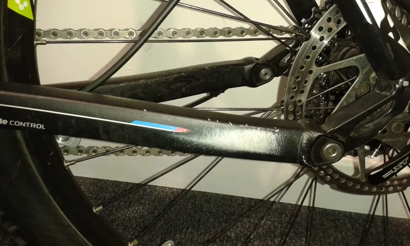 2nd Hand Cube AMS 130 HPA Pro Mountain Bike 2012 18in Black/White-6