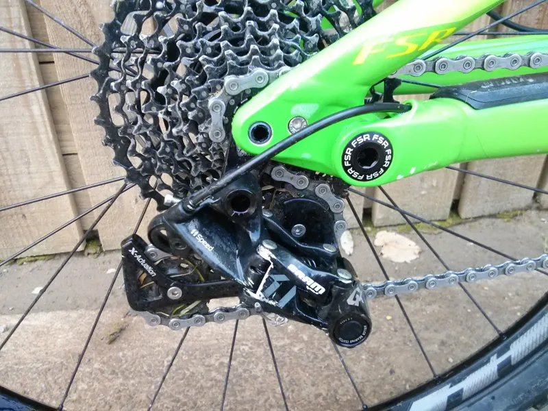 Ex Demo Specialized Enduro Comp 29er 2017 Medium Green/Hyper-3