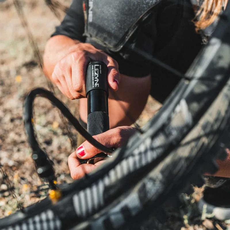 Lezyne CNC Tubeless Drive Hand Pump Black-7