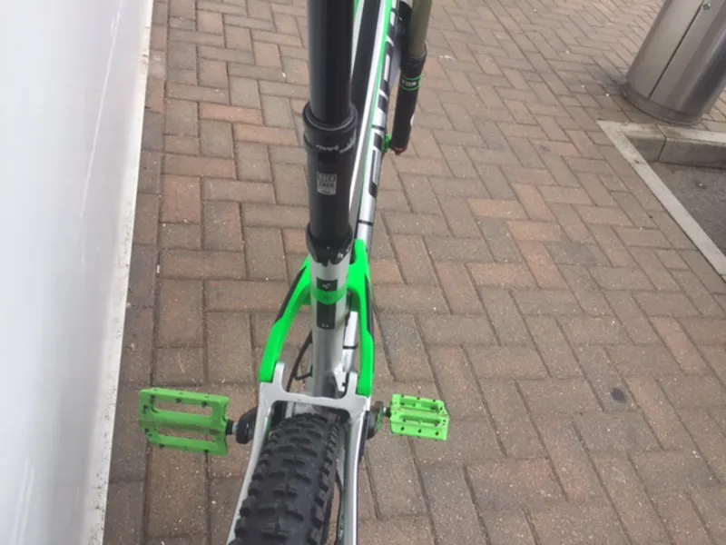 Second Hand Cube Stereo 140 HPA Race 27.5 2015 20 inch Silver/Green-3