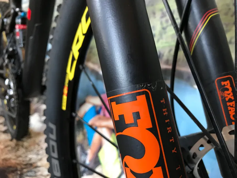 Second Hand Trek Fuel EX Custom Build 27.5 2016 18.5 inch Black/Red-1