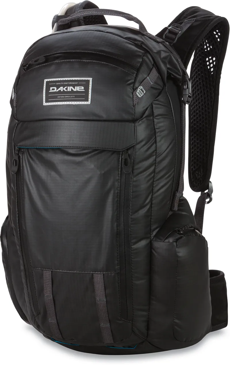 Dakine Seeker 15L Hydration Backpack Black