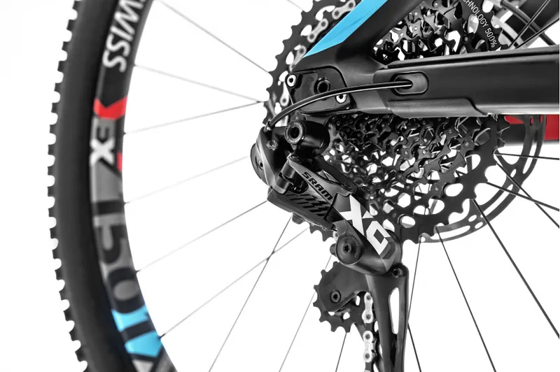 Mondraker Dune Carbon XR 27.5 Mountain Bike 2018 Black/Blue-3