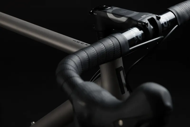 Rondo Ruut Ti Gravel Bike 2020 Titanium/Black-2