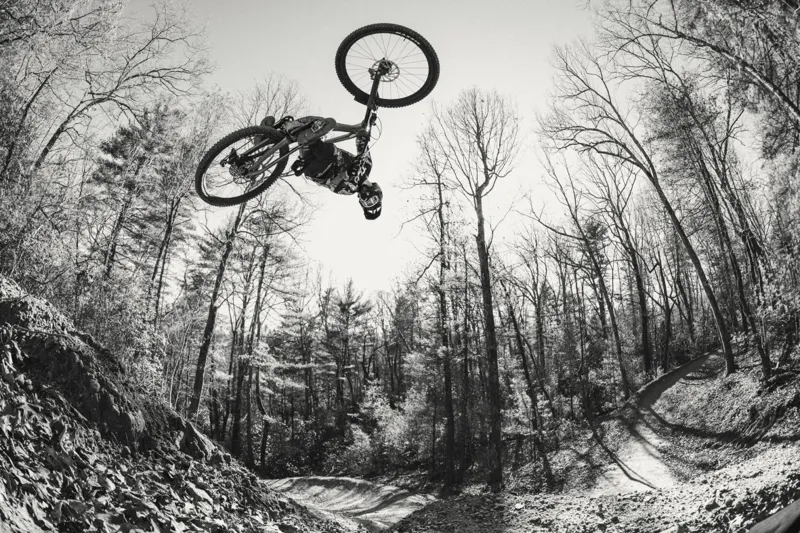 Cannondale Jekyll 2 Carbon 29 Deore 12Sd Mountain Bike 2022 PurpleHaze-8