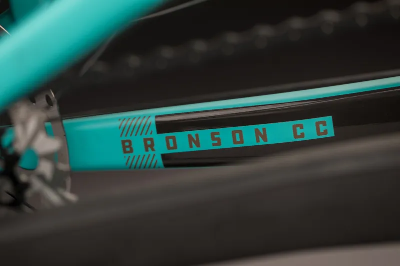 Santa Cruz Bronson Alloy R 27.5 Mountain Bike 2019 Industry Blue-3