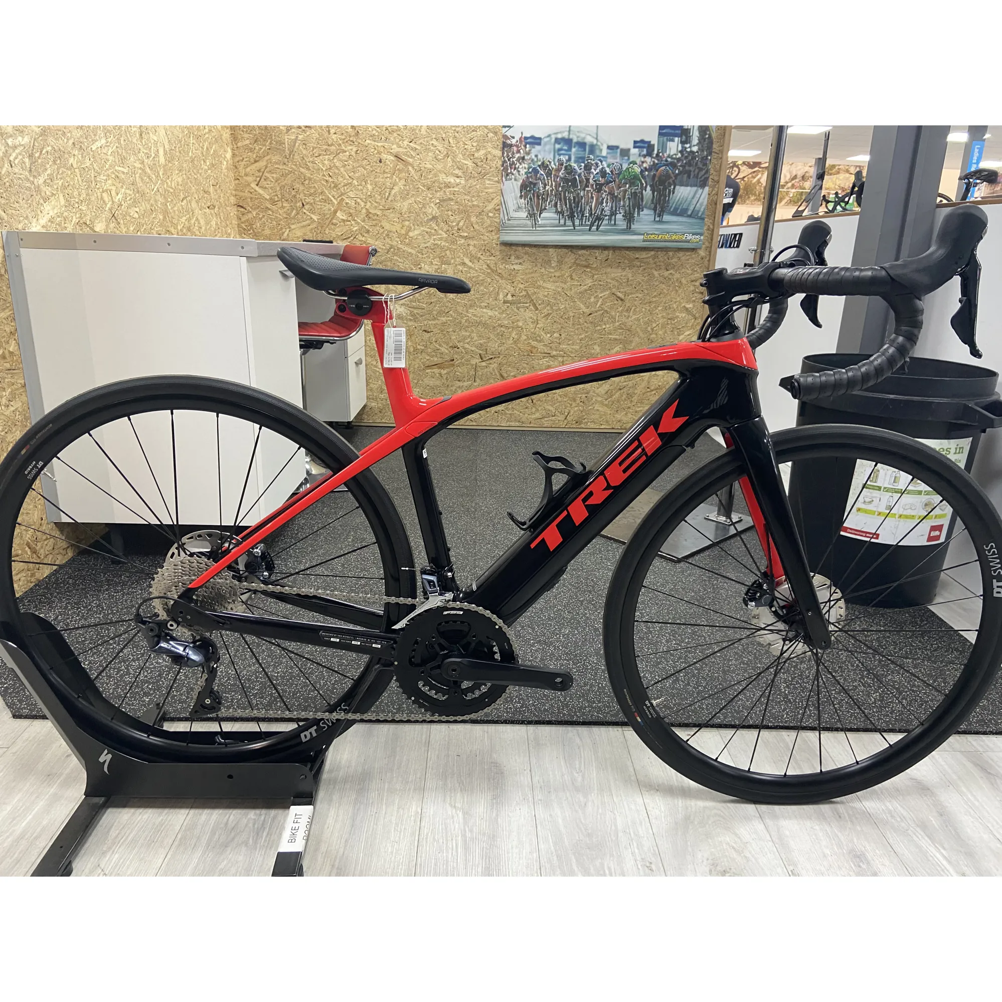 Ex Demo Trek Domane LT 50 2021 Radioactive Red/Trek Black