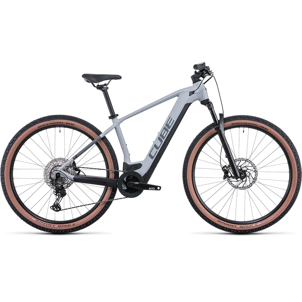 Cube Reaction Hybrid Race 625 electric bike, photo from Leisure Lakes Bikes