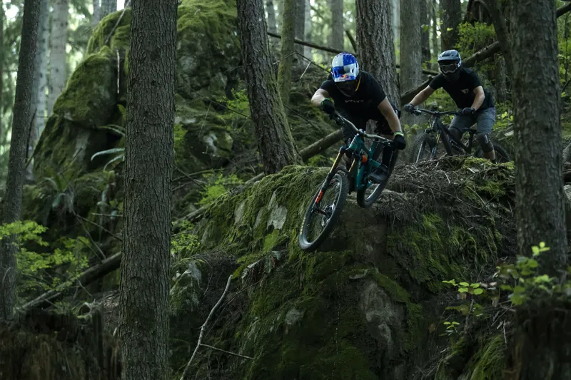 Yeti SB165 T Series T1 27.5 XT Carbon Mountain Bike 2021 Moss Green-4