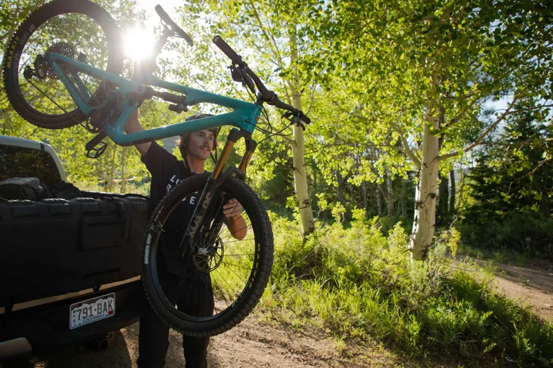 Yeti SB140 CSeries C2 GX Eagle 27.5 12spd Carbon Mountain Bike Turq-1