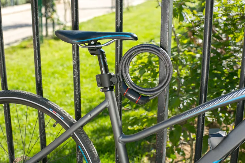 Master Lock Cable Key Lock 10mm x 1.8m Black-1