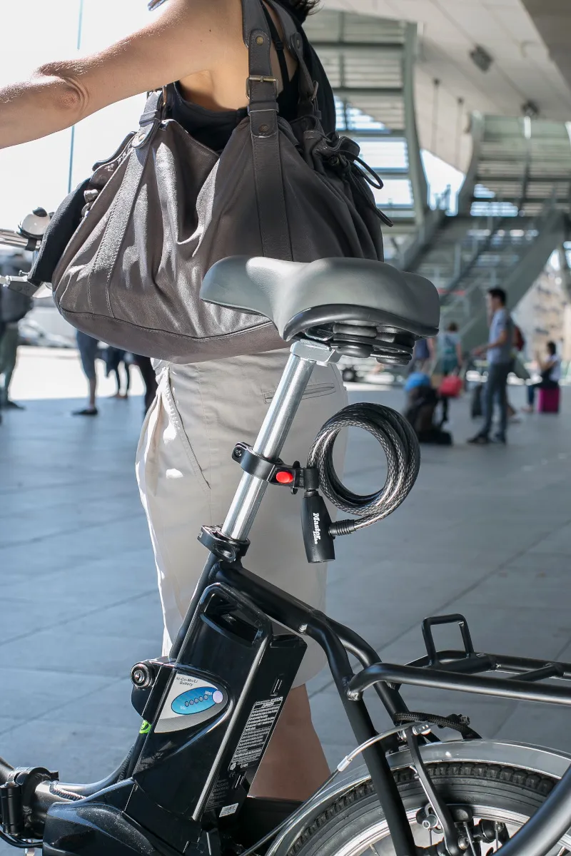 Master Lock Braided Steel Cable Key Lock with Bracket 10mm x 1.8m Black-1