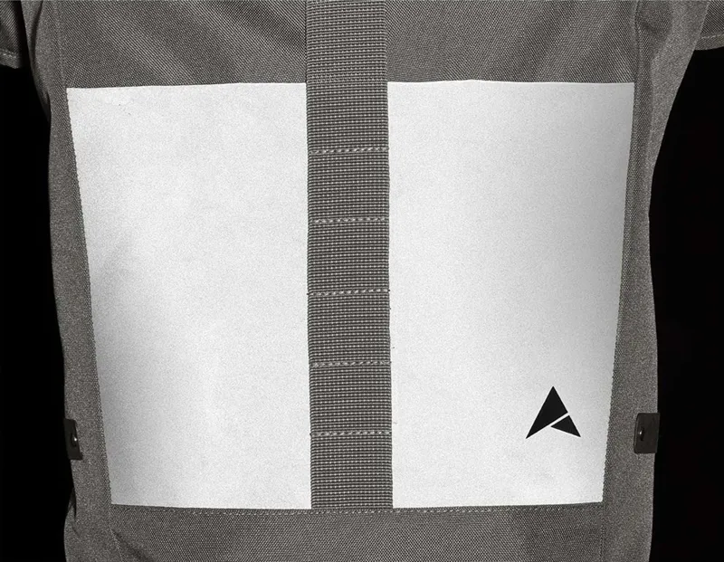 Altura Grid Morph Pannier Backpack 20L Charcoal-4