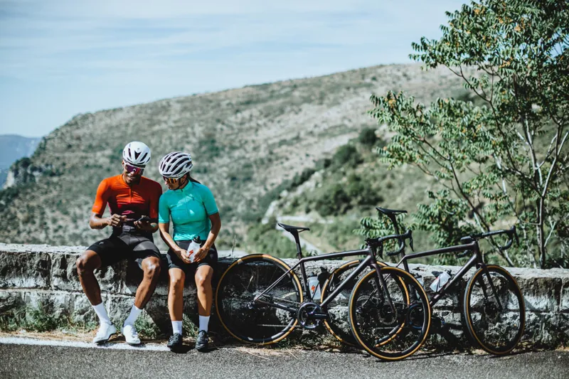 Specialized SWorks Aethos Di2 Road Bike 2021 Carbon/Red Gold/Bronze-7