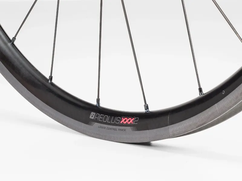 Bontrager Aeolus XXX 2 700C Tubular Carbon Road Wheel Black/Red-7