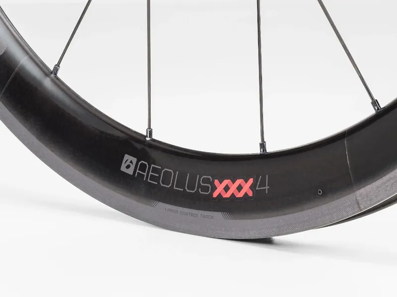 Bontrager Aeolus XXX 4 700C TLR Clincher Carbon Road Wheel Black/Red-2