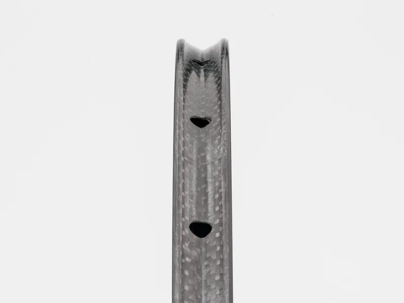 Bontrager Aeolus XXX 6 700C Disc Tubular Carbon Road Wheel Black/Red-8