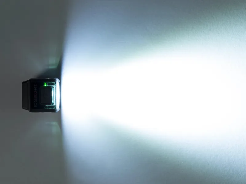 Bontrager Ion 200 RT Front Light Black-2