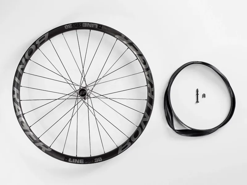 Bontrager Line Pro 30 TLR Boost 27.5 MTB Front Wheel Anthracite/Black-4
