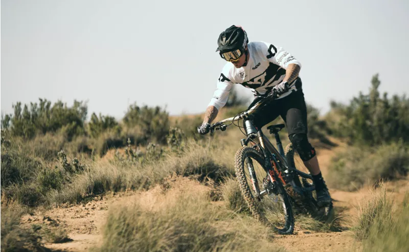 SDG Tellis Dropper Seatpost Black-12