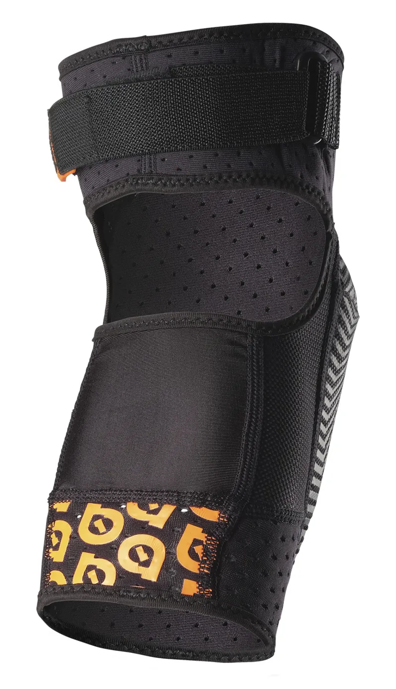 661 Comp AM Elbow Pad Black-1