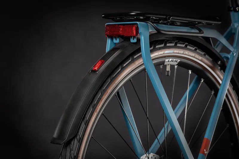 Cube Kathmandu Pro Hybrid/Touring Bike 2021 Blue/Red-2