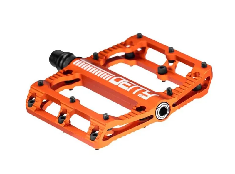 Deity Black Kat Flat Pedal 100x100mm Orange-1