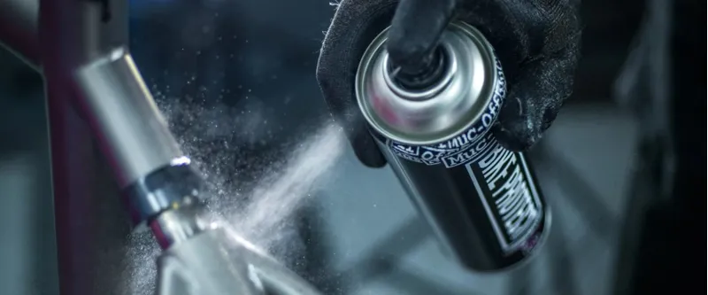 Muc-Off Bike Care Essentials Kit-6