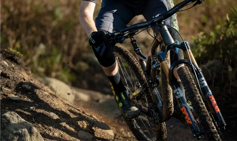 Hope HB130 Mountain Bike FrameSet 2021 Carbon/Black-2